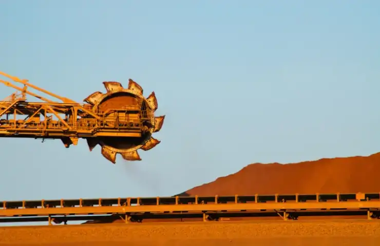 Iron Ore Goes on a Roller Coaster - Bloomberg