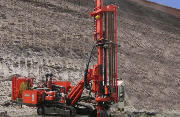 Sandvik D50KS breaks new blast hole record