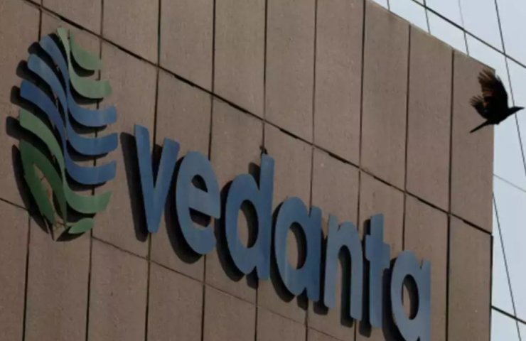 Два человека погибли в столкновениях возле индийского глиноземного завода компании Vedanta