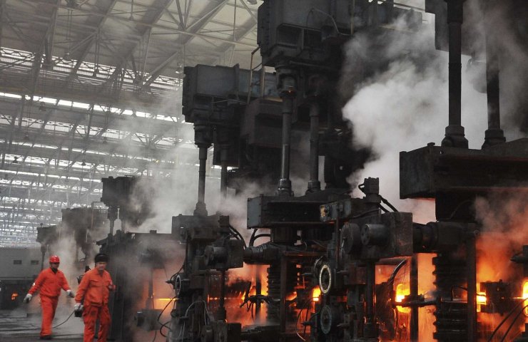 Сталелитейные заводы на Севере Китая сокращают производство