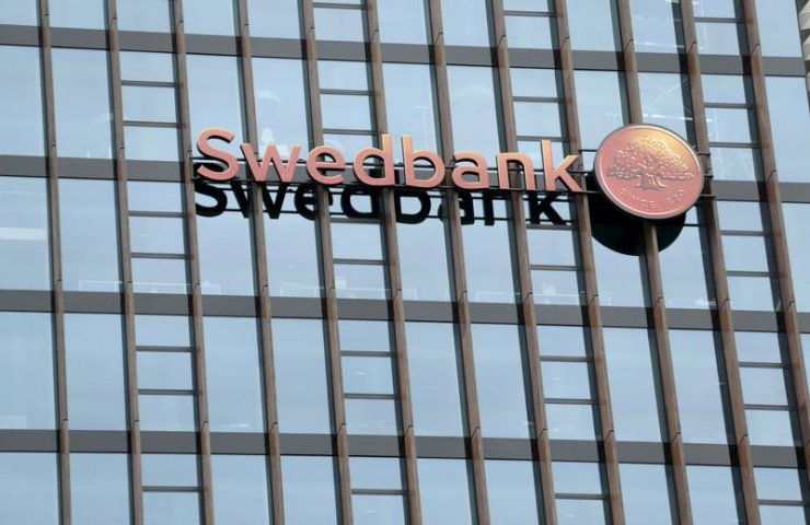 Скандал з відмиванням грошей призвів до відставки голови Swedbank