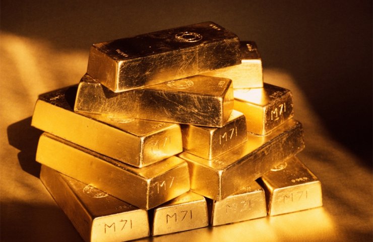 Золото дорожает, остальные металлы обесцениваются