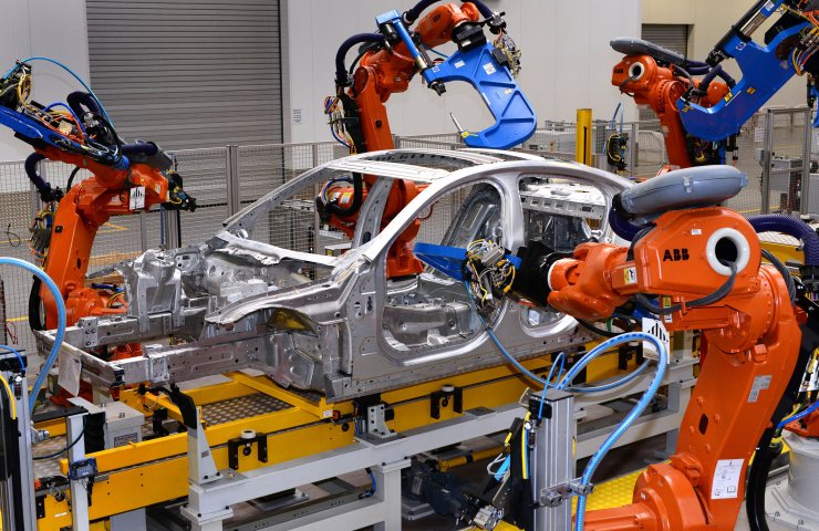 Jaguar розширює виробництво електромобілів в Великобританії