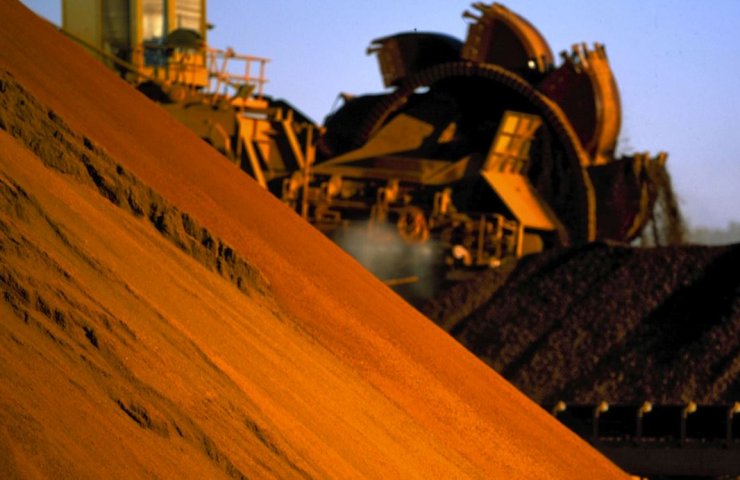 Chinese imports of iron ore fell to three-year low