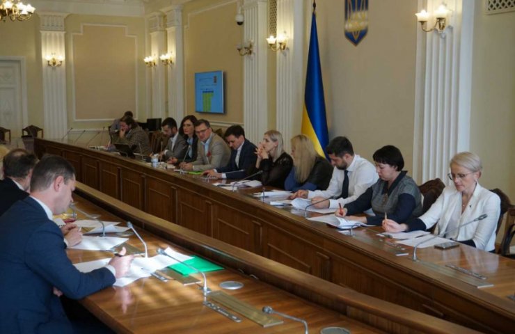 The Ukrainian government announced the "decentralization of European integration"