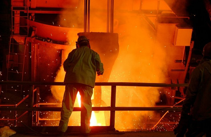 Прибыль металлургической промышленности Китая за январь-август снизилась на 25%