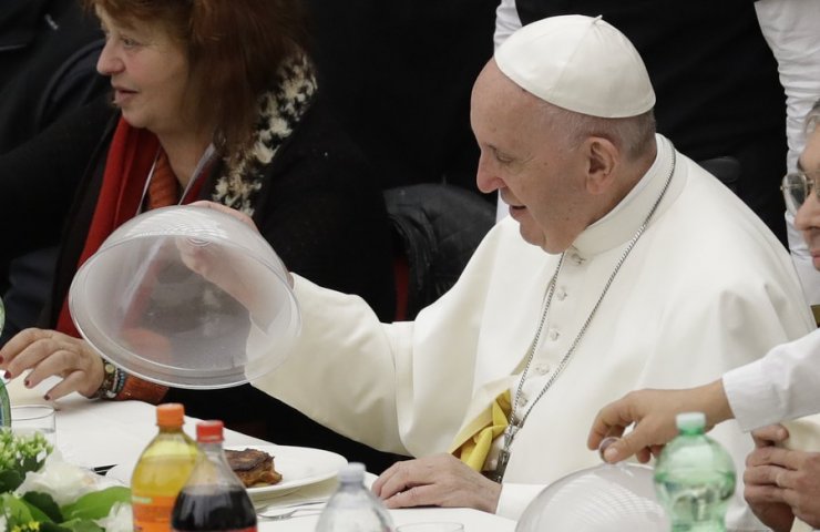 Папа Франциск заявив, що бідняки найбільше страждають від байдужості громадськості