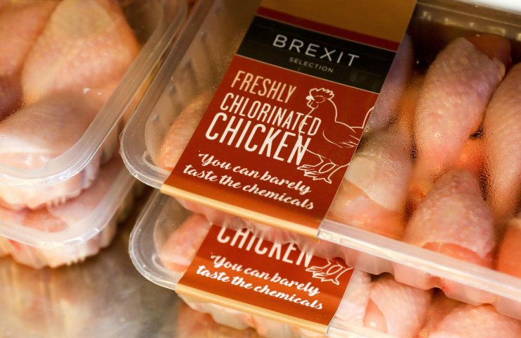 The deficit in Britain: the Brits are stocking up before Brexit