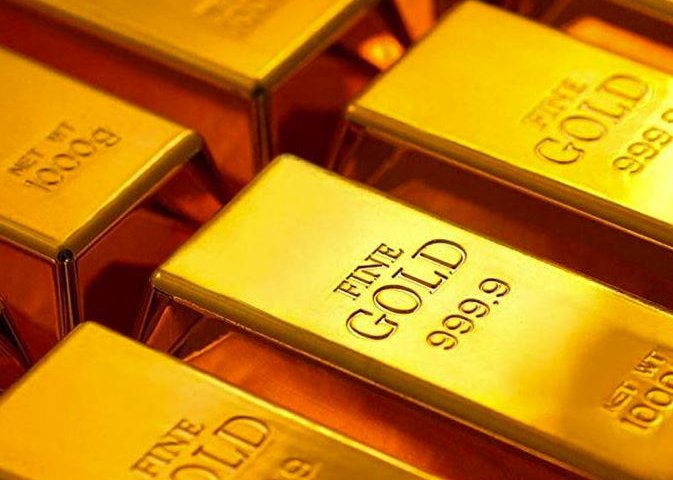 Gold prices fall on news of the lowest in 50 years, unemployment in the United States