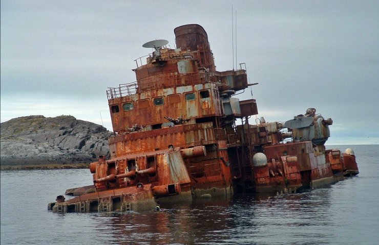In Murmansk will re-melt old ships for new balls