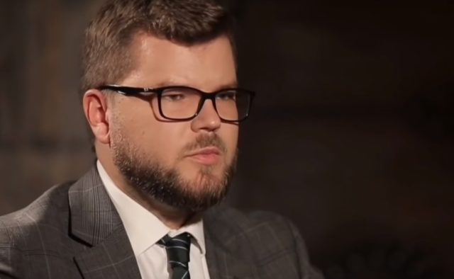 Глава Укрзализныци уходит в отставку