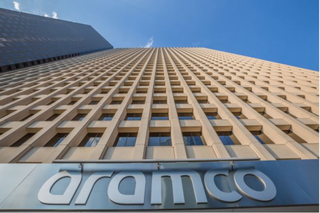 Крупнейшая нефедобывающая компания планеты Saudi Aramco подешевела почти на 2%