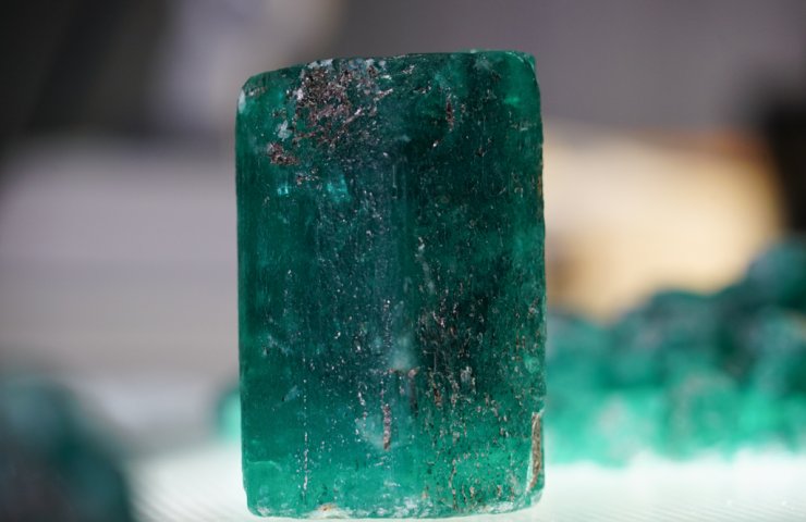 At the Ural mine found a unique emerald weighing a pound