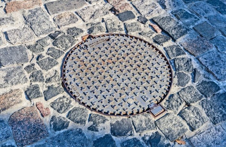 Manholes in Kiev