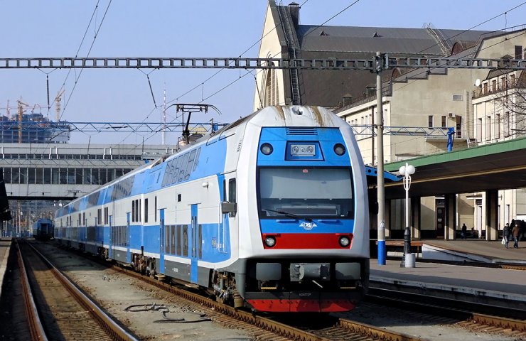 Укрзалізниця планує провести капітальний ремонт чеських електропоїздів всередині країни