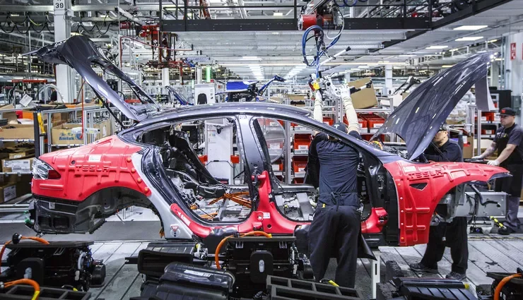 Tesla отчиталась о росте поставок электромобилей на 23% в четвёртом квартале