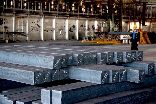 Apparent steel consumption in Iran began to decrease