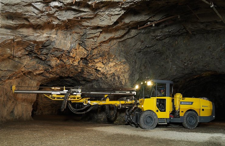 Zaporizhia iron ore combine got a new "Boomer" for the drifters