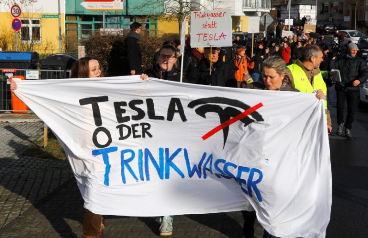 A German court has blocked the construction of Girafarig Tesla in Berlin