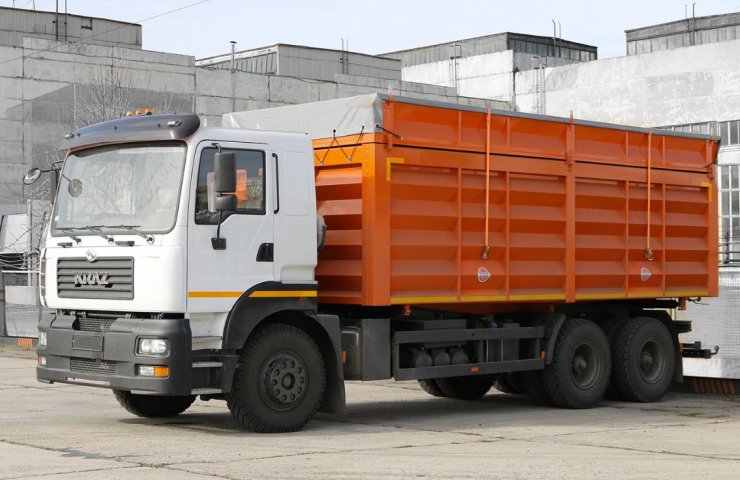 Автомобиль-зерновоз КрАЗ-6511С4 повысит эффективность агробизнеса группы «Кернел»