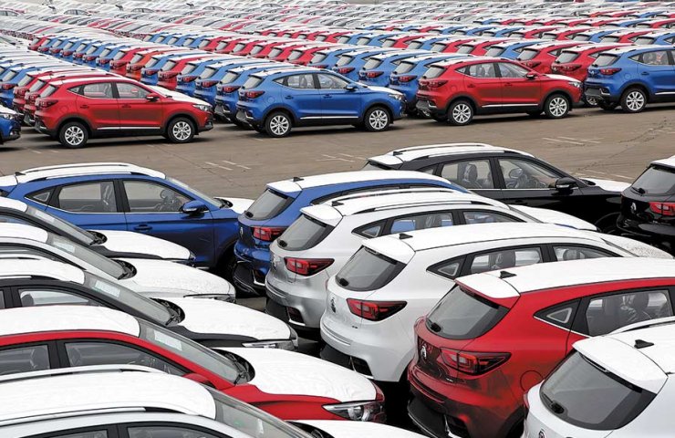 Продажи машин в Китае в первой половине февраля рухнули на 92% из-за коронавируса