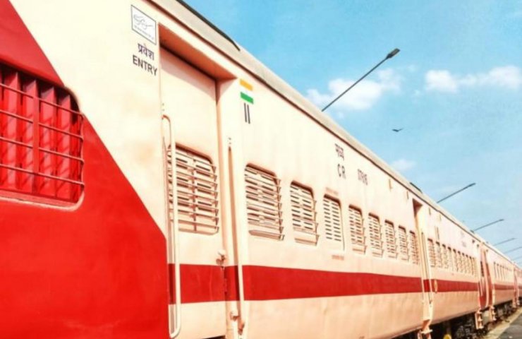 Modernization of passenger cars in India was suspended due to massive theft of toilets