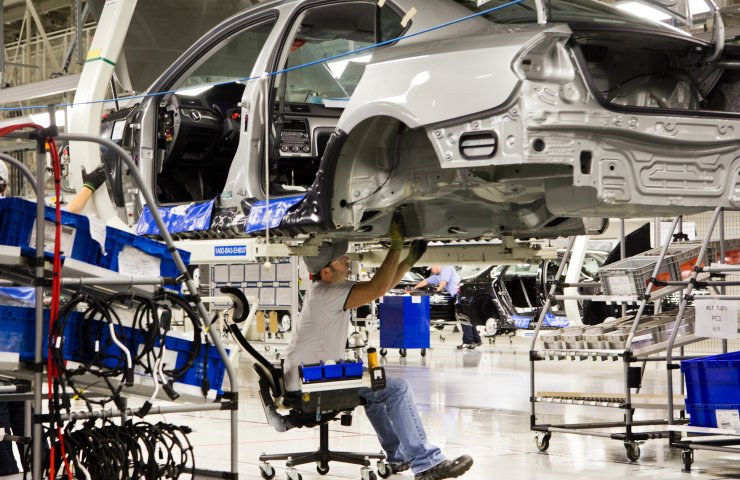 Volkswagen тимчасово закриє свої заводи в Мексиці