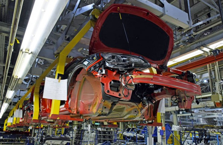 Nissan остановил завод в Барселоне и уволил 3000 сотрудников