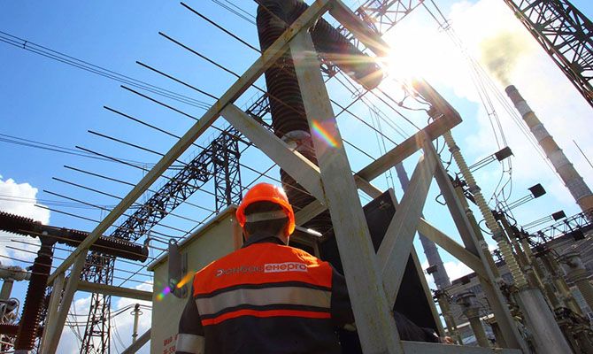 Високий рівень несплати за електроенергію може призвести до колапсу в енергетичному секторі України
