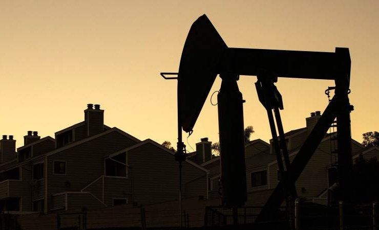 Ціна північноамериканської нафти WTI опустилася нижче 8 доларів за барель вперше в історії