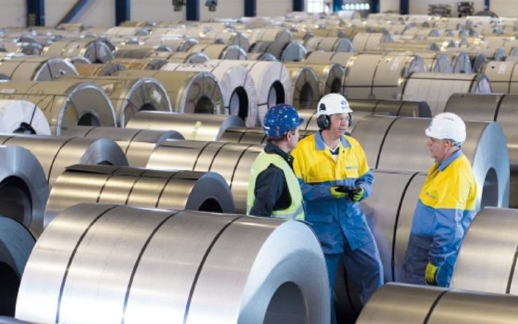 Продаж Tata Steel впали на 15%