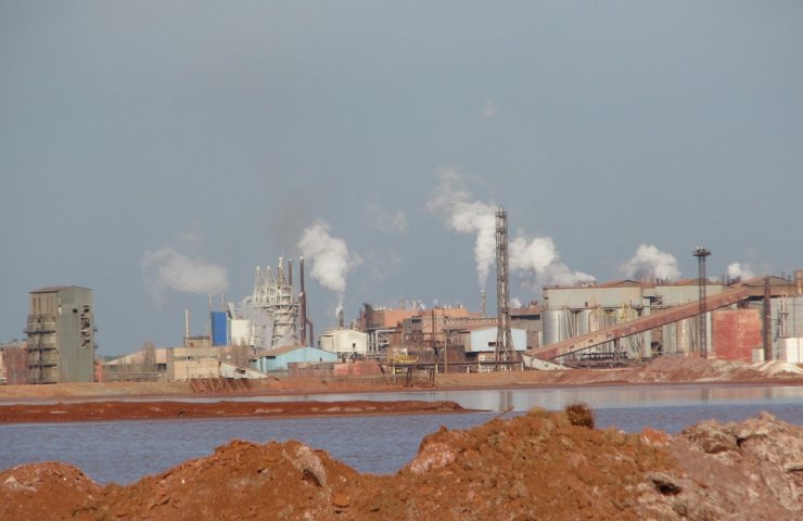 Николаевский глиноземный завод заявил о вынужденной приостановке производства