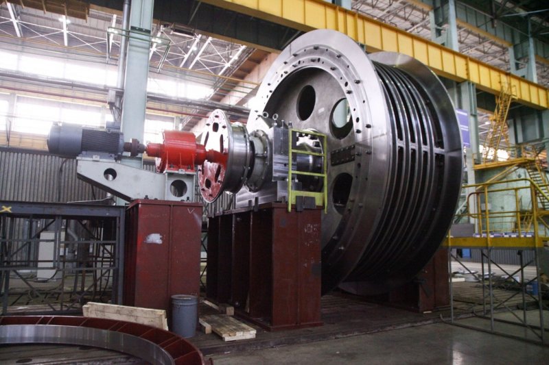 УЗТМ поставит еще одну шахтную подъемную машину предприятию УГМК