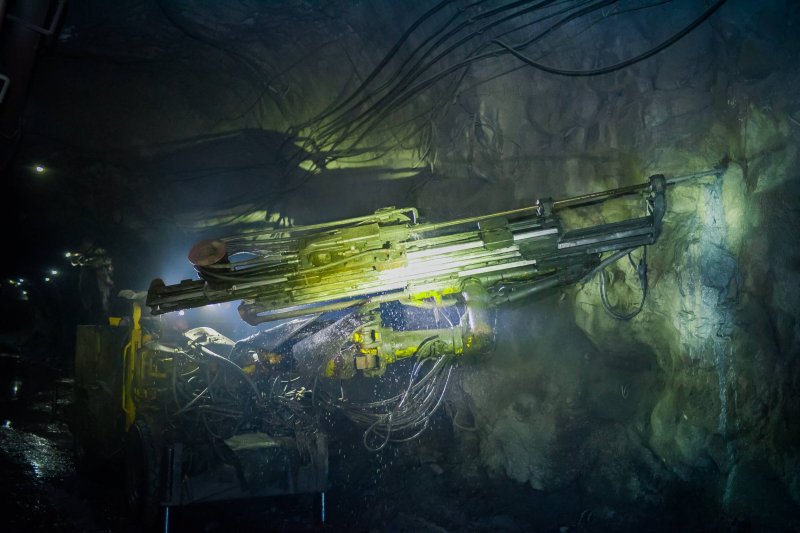 «Уралмеханобр» провел испытания торкрет-бетонной крепи для Узельгинского подземного рудника