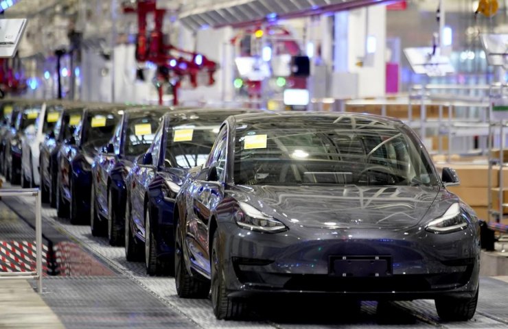 Tesla снижает цены Model 3 китайского производства на 10%, чтобы получить субсидии от Пекина