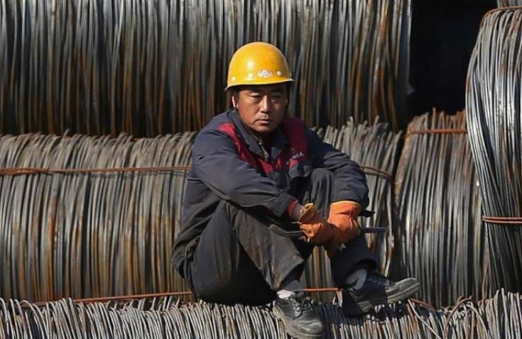 The index of steel prices in China rose in April compared with March, but fell compared with the same period last year