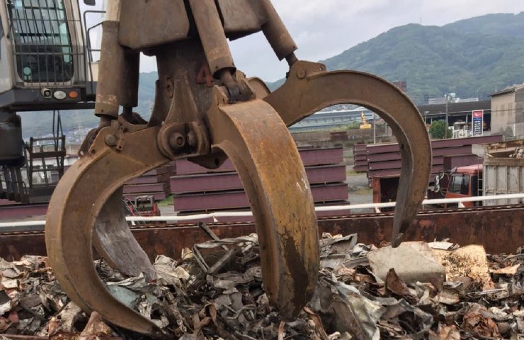 Analysts predict a sharp reduction in the supply of scrap metal from Japan