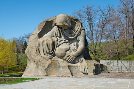Monuments and memorials in Minsk
