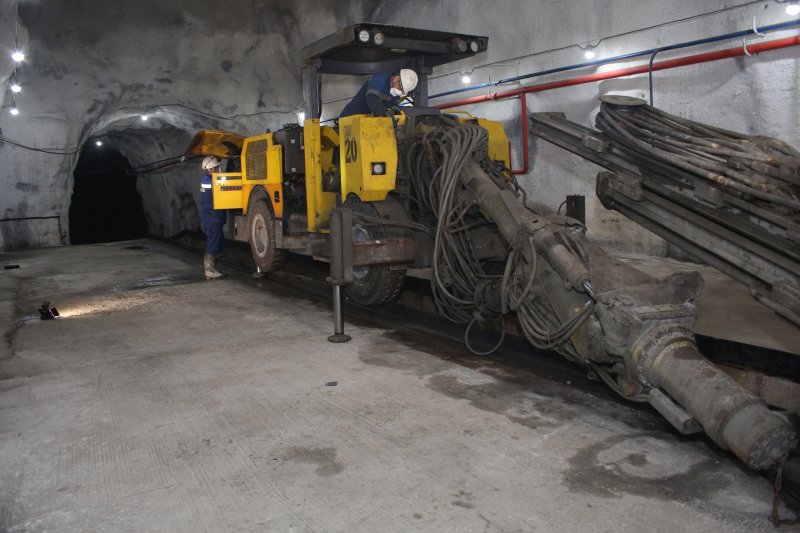 Гайский ГОК завершил строительство ремонтного пункта горно-шахтной техники на километровой глубине
