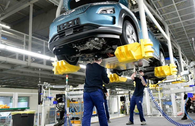 Hyundai прогнозирует снижение авторынка в РФ на 20-25% в 2020 году