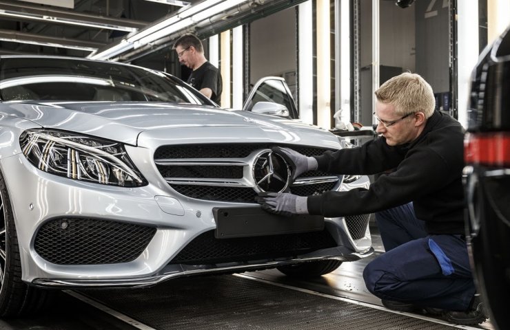 Mercedes-Benz може зіткнутися із забороною на продаж в Німеччині