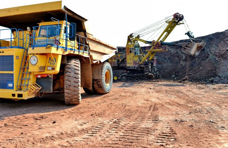 BELAZ delivered three dump trucks to the Irkutsk Region