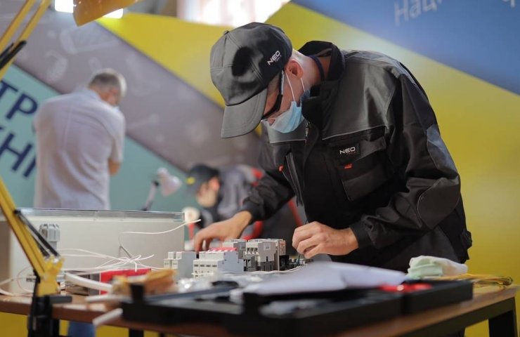 The final of the competition for working professions WorldSkills Ukraine has started in Ukraine