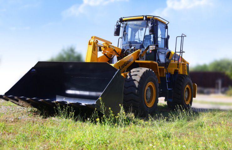 Zaporizhstal is implementing an investment program: a new loader has arrived at the blast furnace shop