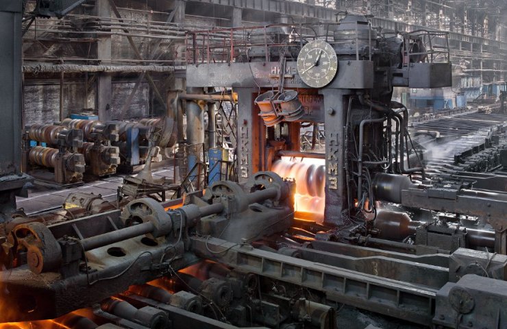 Днепровский металлургический комбинат первыполнил план по производству металлопроката