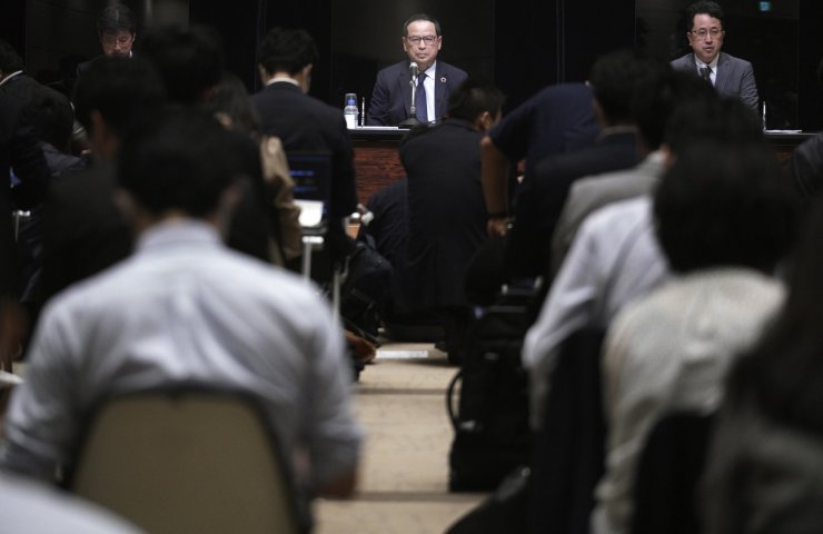Program crash on Tokyo Stock Exchange led to resignation of its CEO