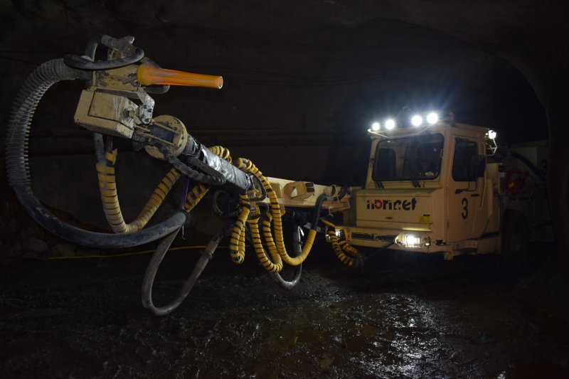 Gaysky GOK's mining equipment fleet has been replenished with a new shotcrete unit