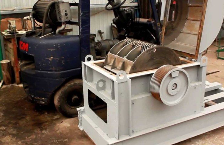 What to look for when buying a grain hammer crusher?