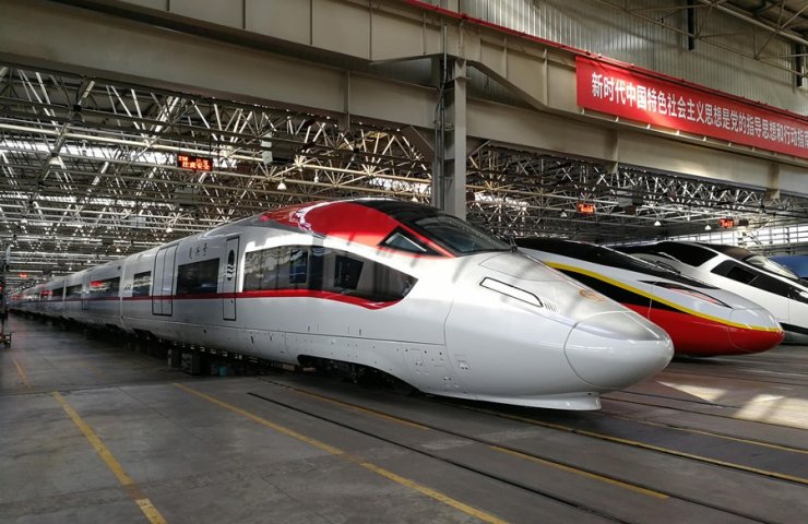 У Китаї створили вантажний поїзд зі швидкістю до 350 км /год