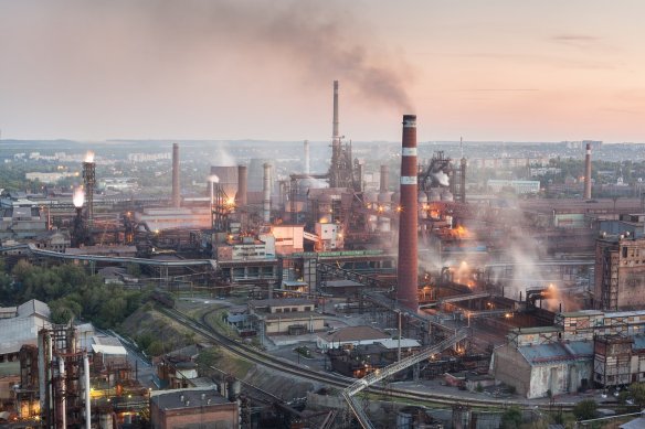 Dnipro Metallurgical Plant at the end of 2020 worked ahead of schedule